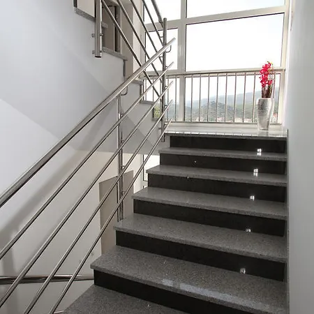 Apartment Iris Seget Vranjica