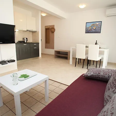 Apartman Iris Seget Vranjica