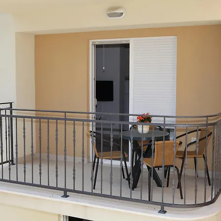 Apartament Iris Seget Vranjica